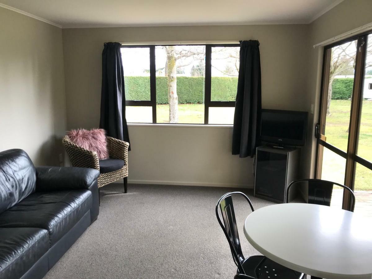 Twizel Holiday Park Экстерьер фото